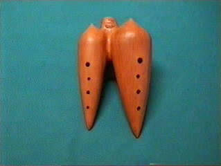 Projeto deocarina dupla com dois instrumentos acoplados lateralmente